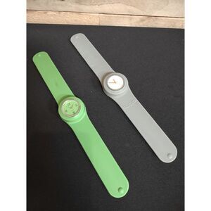 Lot of 2 Slap Band Silicone Wrist Watches - 1 Gray and 1 Green (UNTESTED)